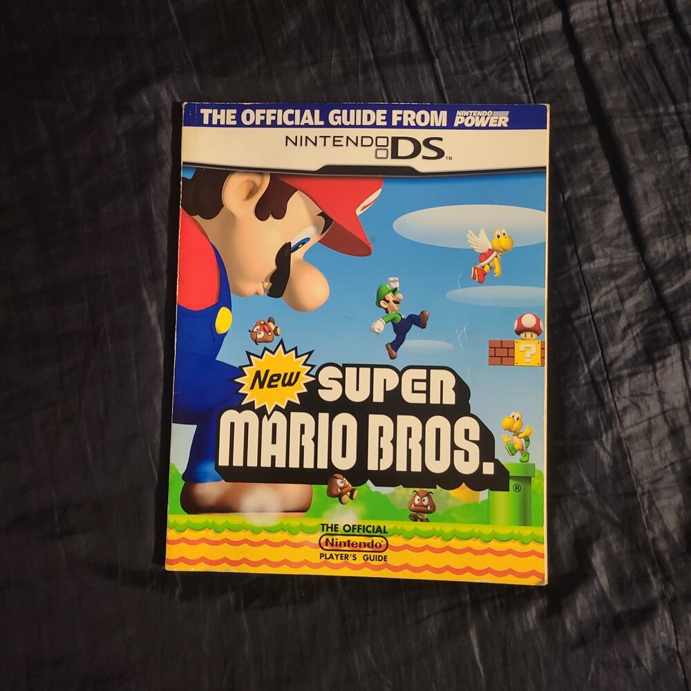 New Super Mario Bros.  (Nintendo DS) Official Strategy Guide (Nintendo Power)